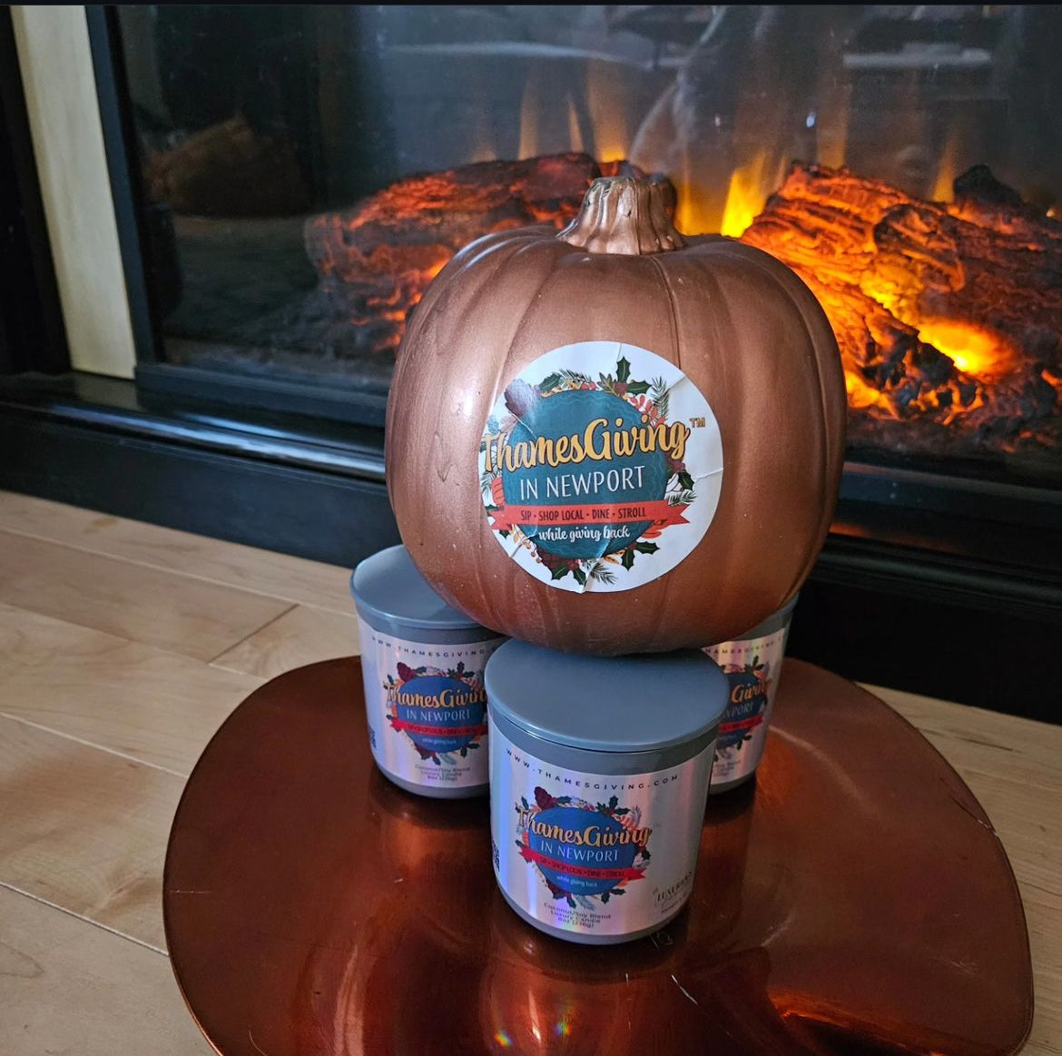 ThamesGiving 8oz Candle